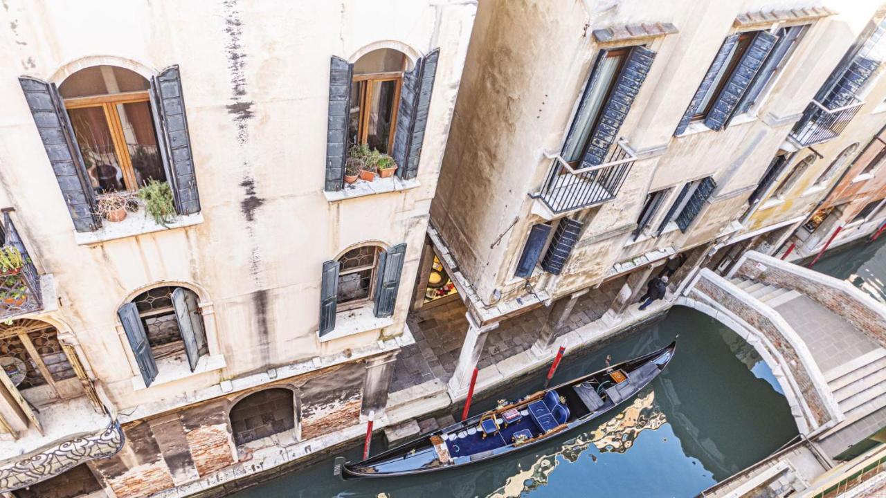 Ca' Emma San Marco - Canal View Veneza Exterior foto